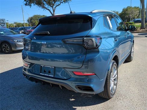 Used 2025 Buick Encore GX Avenir w/ Avenir Technology Package image 6