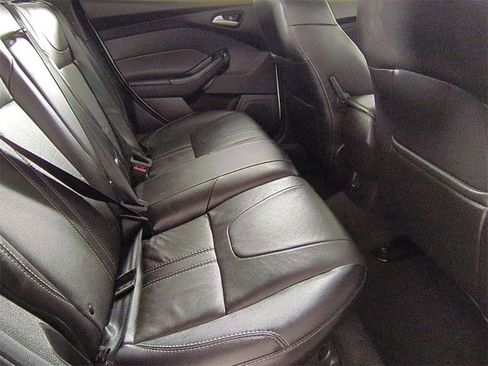 Used 2014 Ford Focus SE w/ Equipment Group 201A image 23