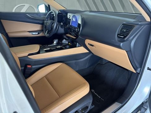 Certified 2025 Lexus NX 250 FWD w/ Accessory Package (Z1) image 26