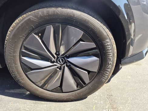 Used 2023 Nissan Ariya FWD image 3