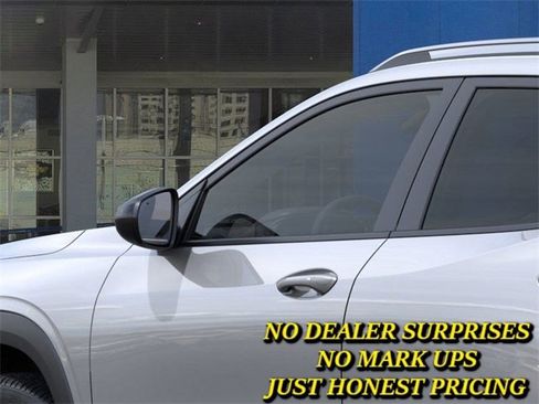 New 2026 Chevrolet Trax ACTIV w/ Sunroof Package image 12