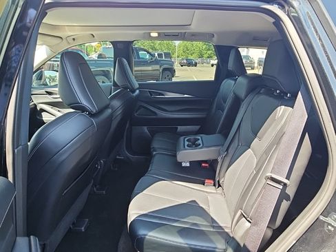 Used 2024 INFINITI QX60 Luxe AWD/4WD image 11