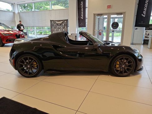 Used 2018 Alfa Romeo 4C Spider w/ Spider Track Package 3 image 7
