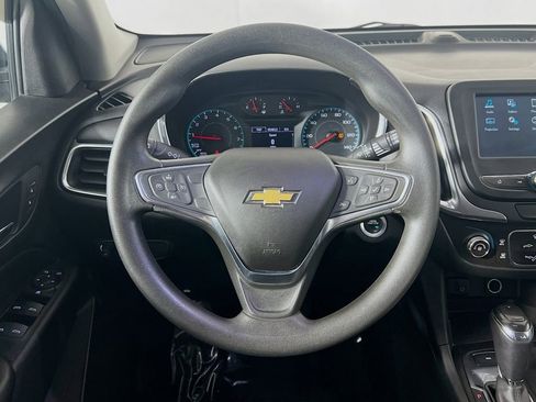 Used 2018 Chevrolet Equinox LT image 11