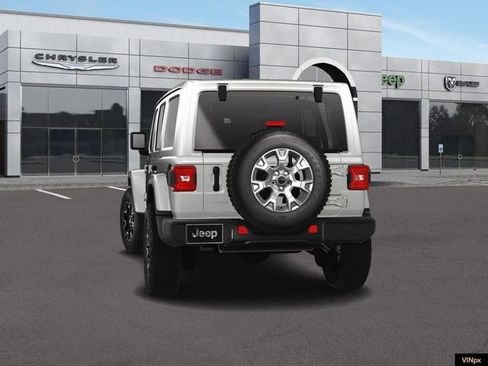 New 2025 Jeep Wrangler Unlimited Sahara w/ Technology Group AWD/4WD image 13
