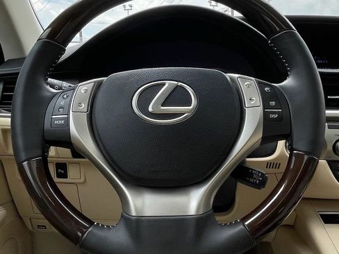 Used 2013 Lexus ES 350 w/ Premium Pkg FWD image 18