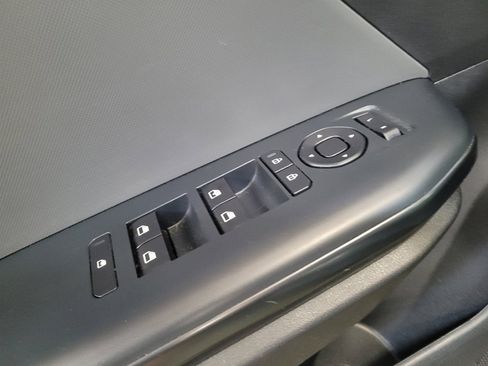 Used 2025 Kia K4 LXS image 27