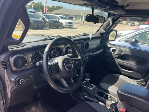 Used 2021 Jeep Wrangler Unlimited Sport AWD/4WD image 5