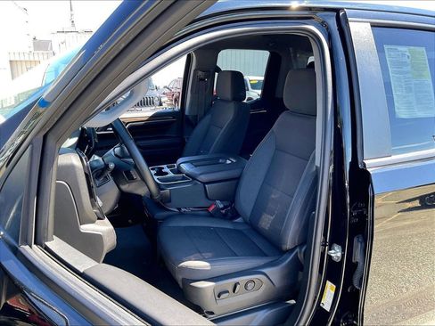 Used 2023 Chevrolet Silverado 1500 LT AWD/4WD image 10
