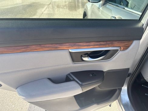 Certified 2021 Honda CR-V EX image 17