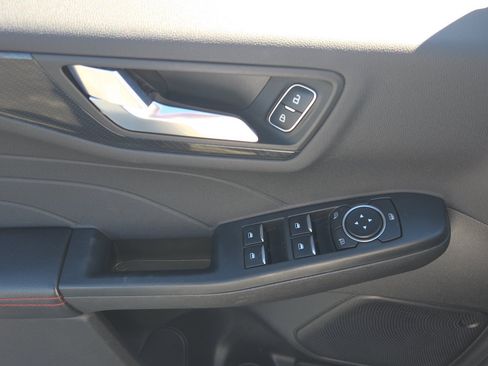 Used 2023 Ford Escape ST-Line w/ Tech Pack #1 AWD/4WD image 7