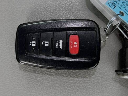Used 2023 Toyota Camry SE w/ Convenience Package FWD image 36