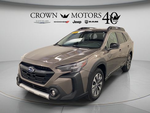Used 2024 Subaru Outback Limited AWD/4WD image 11
