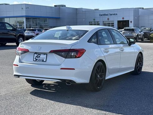 Used 2023 Honda Civic Sport image 25