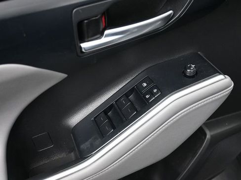 Certified 2022 Toyota Highlander XLE image 23