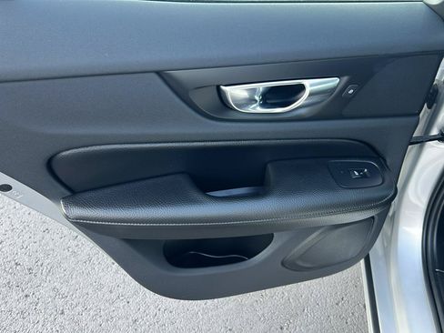 Used 2022 Volvo S60 B5 Inscription FWD image 15