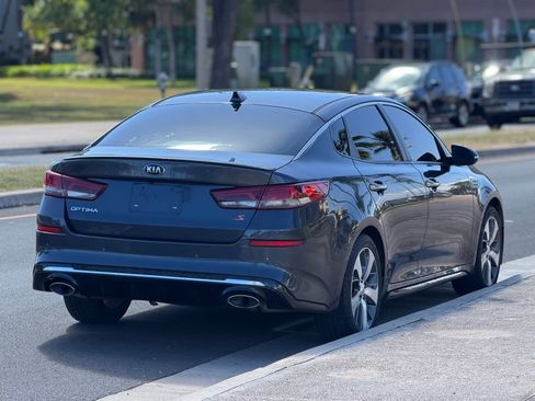 Used 2019 Kia Optima S FWD image 5