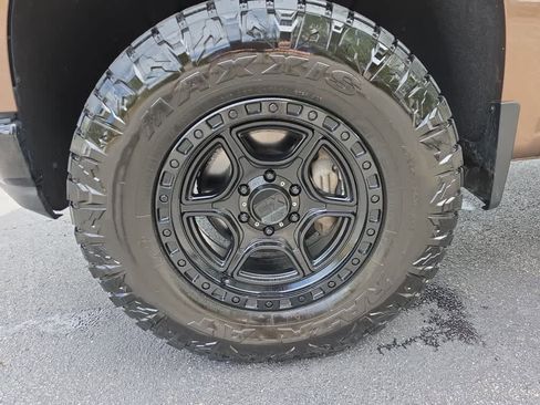 Used 2019 Chevrolet Silverado 1500 LT Trail Boss AWD/4WD image 12
