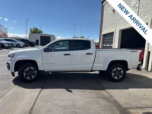 Used 2022 Chevrolet Colorado Z71 AWD/4WD image 4