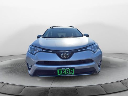 Used 2018 Toyota RAV4 XLE image 8