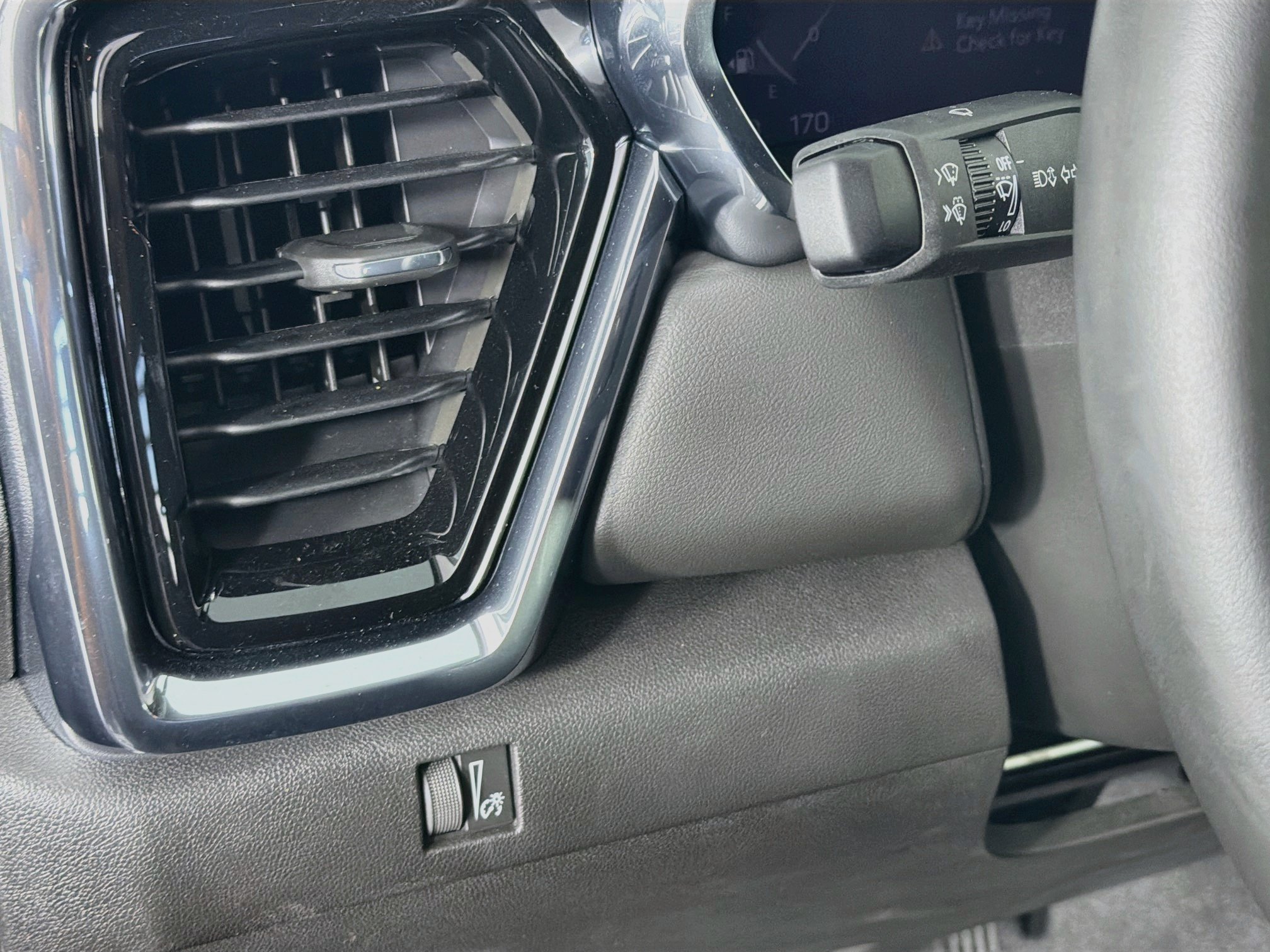 Used 2024 GMC Canyon Elevation RWD image 16