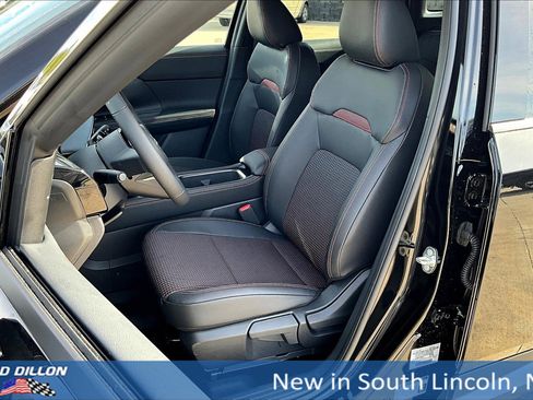 New 2025 Nissan Kicks SR image 9