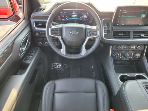 Used 2024 Chevrolet Tahoe Z71 w/ Z71 Off-Road Package image 13