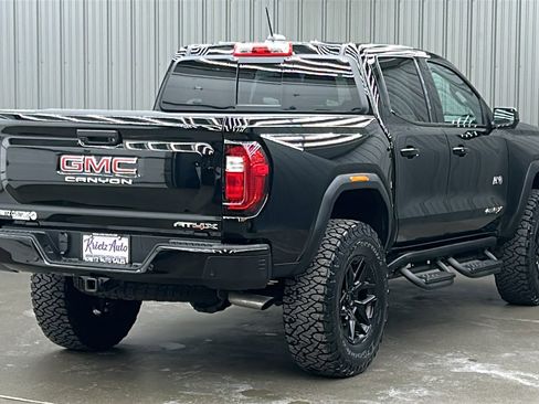 Used 2024 GMC Canyon AT4X image 5