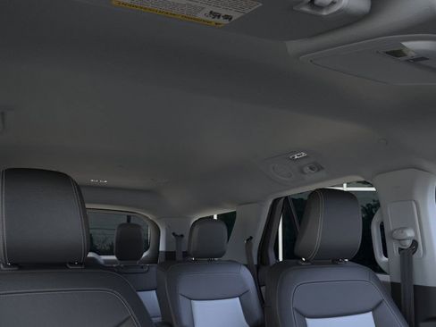 New 2024 Ford Explorer XLT w/ Equipment Group 202A image 22