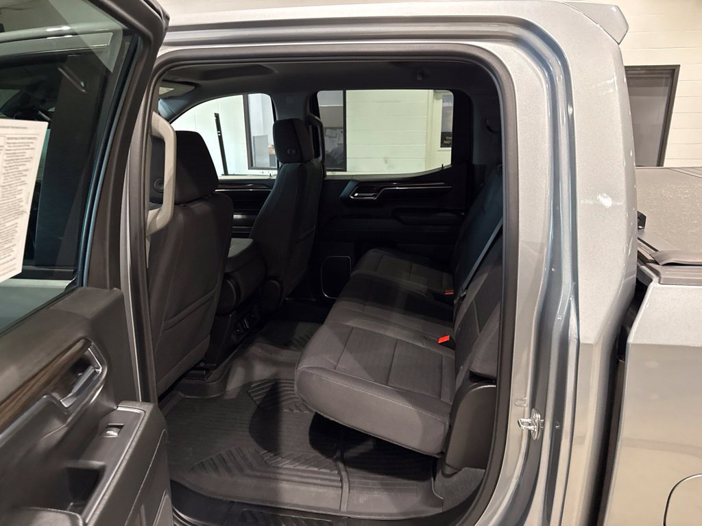 Used 2024 Chevrolet Silverado 1500 RST AWD/4WD image 19