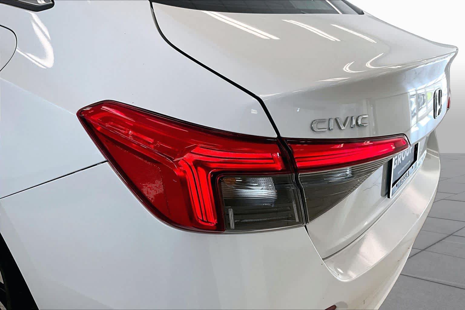 Used 2022 Honda Civic EX image 27