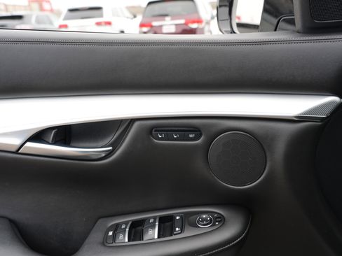 Used 2020 INFINITI QX50 Essential w/ Convenience Package image 18