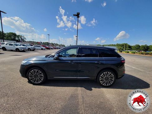 Used 2021 Lincoln Corsair Reserve w/ Equipment Group 201A AWD/4WD image 2