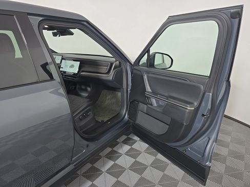 Used 2024 Rivian R1T Adventure Quad AWD/4WD image 18