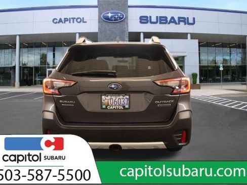 Used 2022 Subaru Outback Touring AWD/4WD image 5