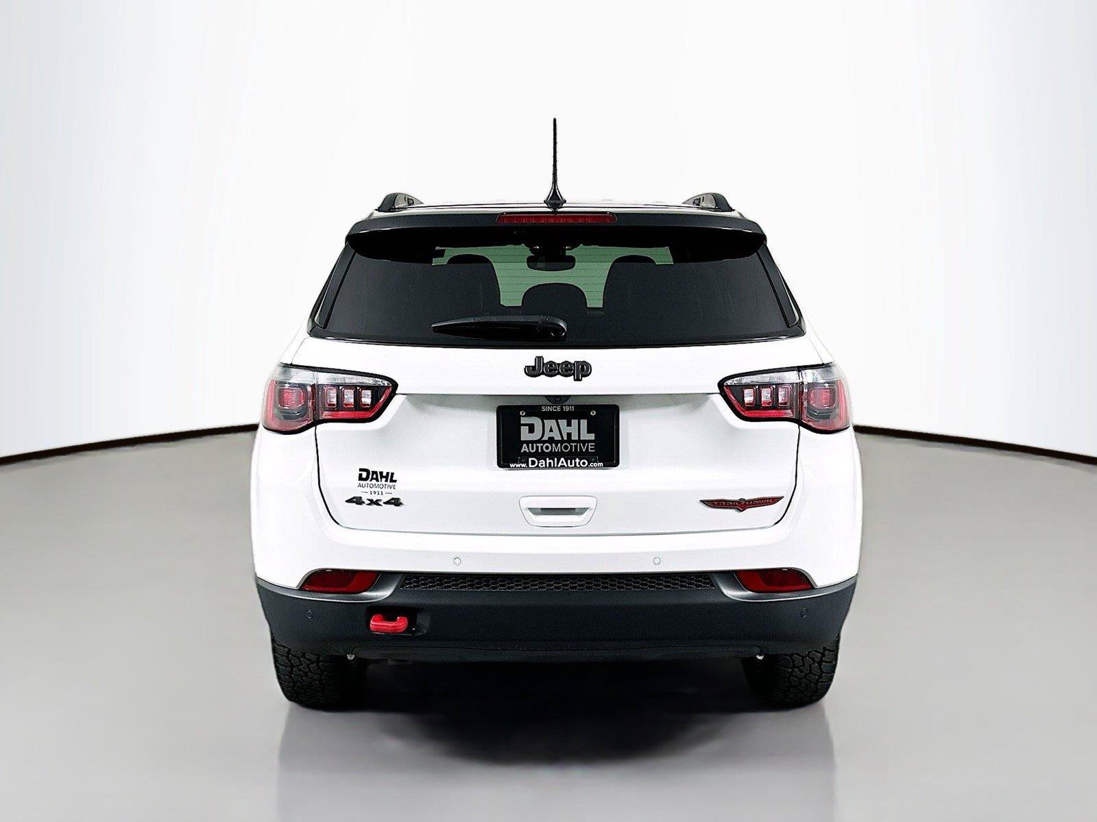 Certified 2026 Jeep Compass Trailhawk AWD/4WD image 12