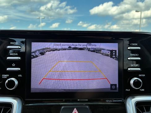 Used 2021 Kia Sorento S w/ Panoramic Sunroof Package FWD image 14