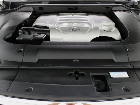 Used 2014 Lexus LX 570 4WD image 75