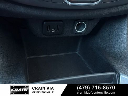 Used 2020 Chevrolet Traverse LT w/ LPO, Floor Liner Package AWD/4WD image 19