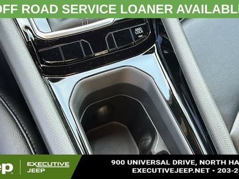 Used 2025 Jeep Compass Limited w/ Sun & Sound Group AWD/4WD image 19
