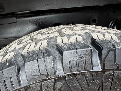 Used 2017 RAM 2500 Laramie w/ Off Road Package image 32