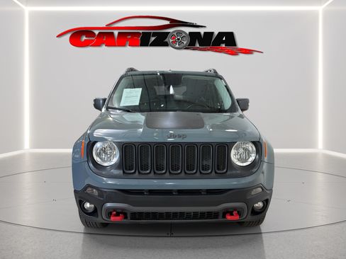Used 2016 Jeep Renegade Trailhawk AWD/4WD image 2
