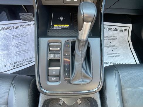 Used 2024 Honda CR-V EX-L image 20