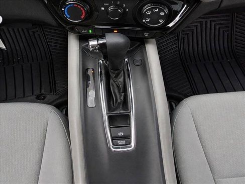 Used 2021 Honda HR-V LX image 21