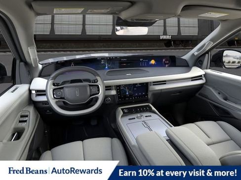 New 2026 Lincoln Navigator L Reserve AWD/4WD image 9