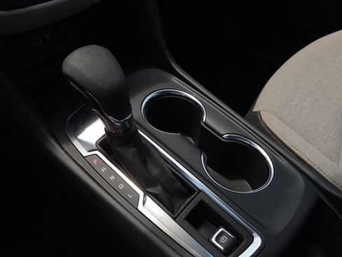 Used 2023 Chevrolet Equinox LS w/ Sport Edition FWD image 24