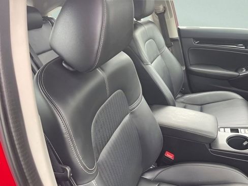 Used 2024 Honda Civic EX-L image 8