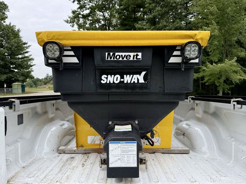 Used 2024 RAM 3500 Tradesman w/ Snow Chief Group AWD/4WD image 13