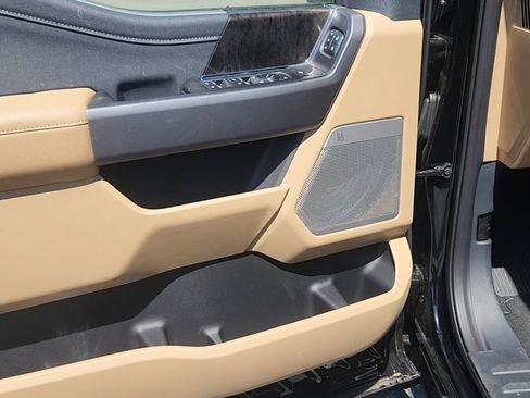 New 2025 Ford F350 Lariat w/ Black Appearance Package image 9