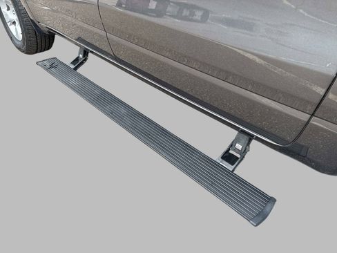 Used 2023 RAM 1500 Big Horn AWD/4WD image 17